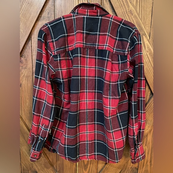Vintage Wind River button down shirt! - Picture 2 of 8